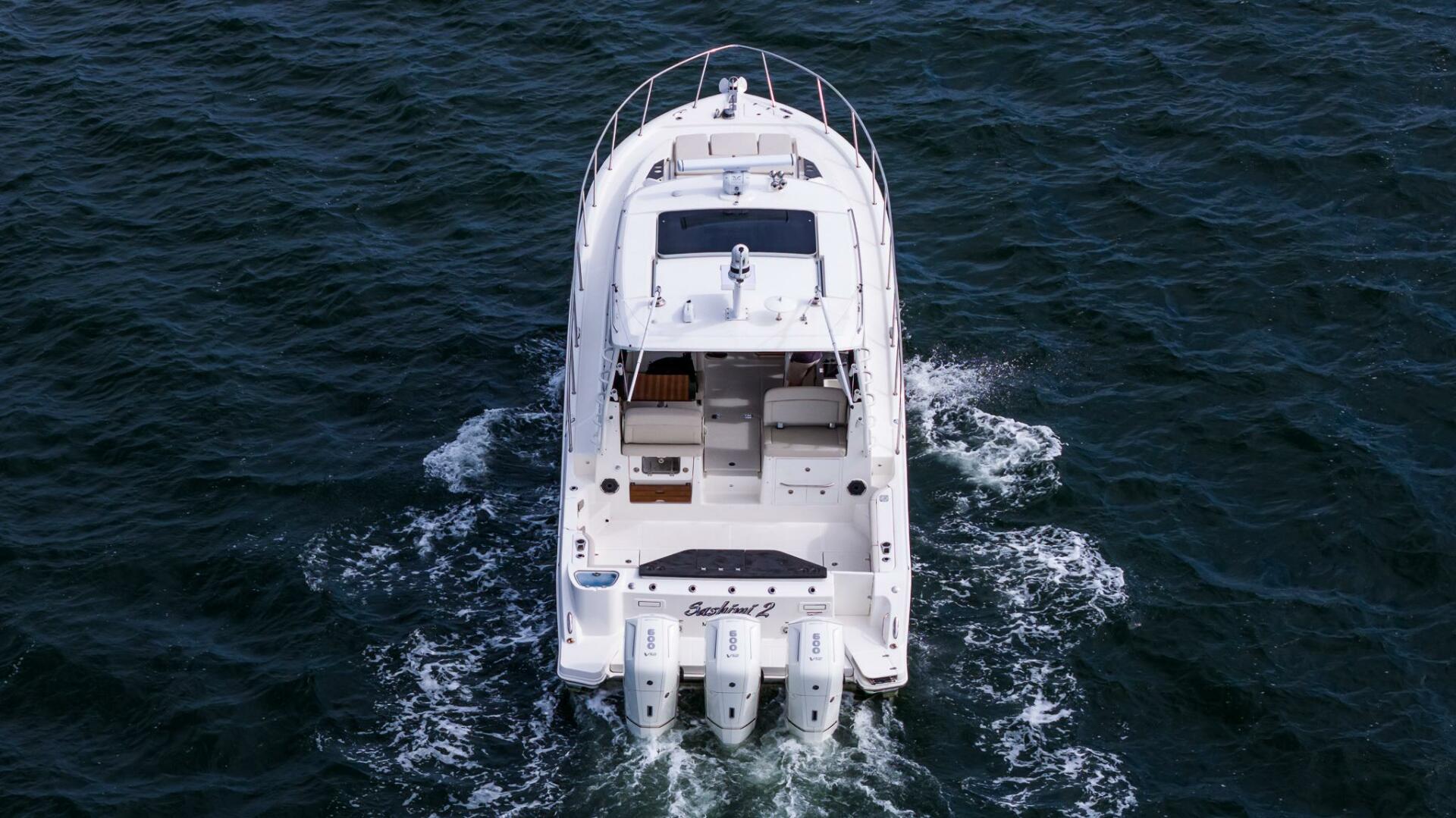 2024 Boston Whaler 405 Conquest - photo 3