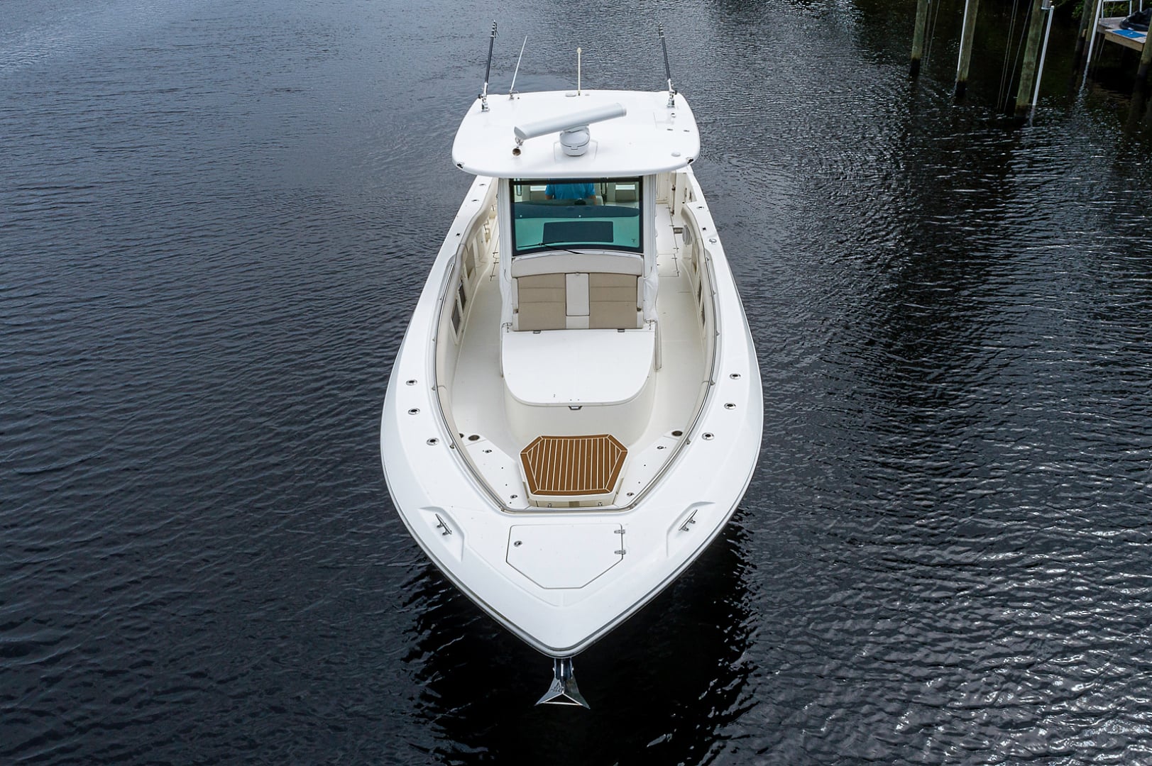 2017 Boston Whaler 370 Outrage "No Surrender" - photo 2