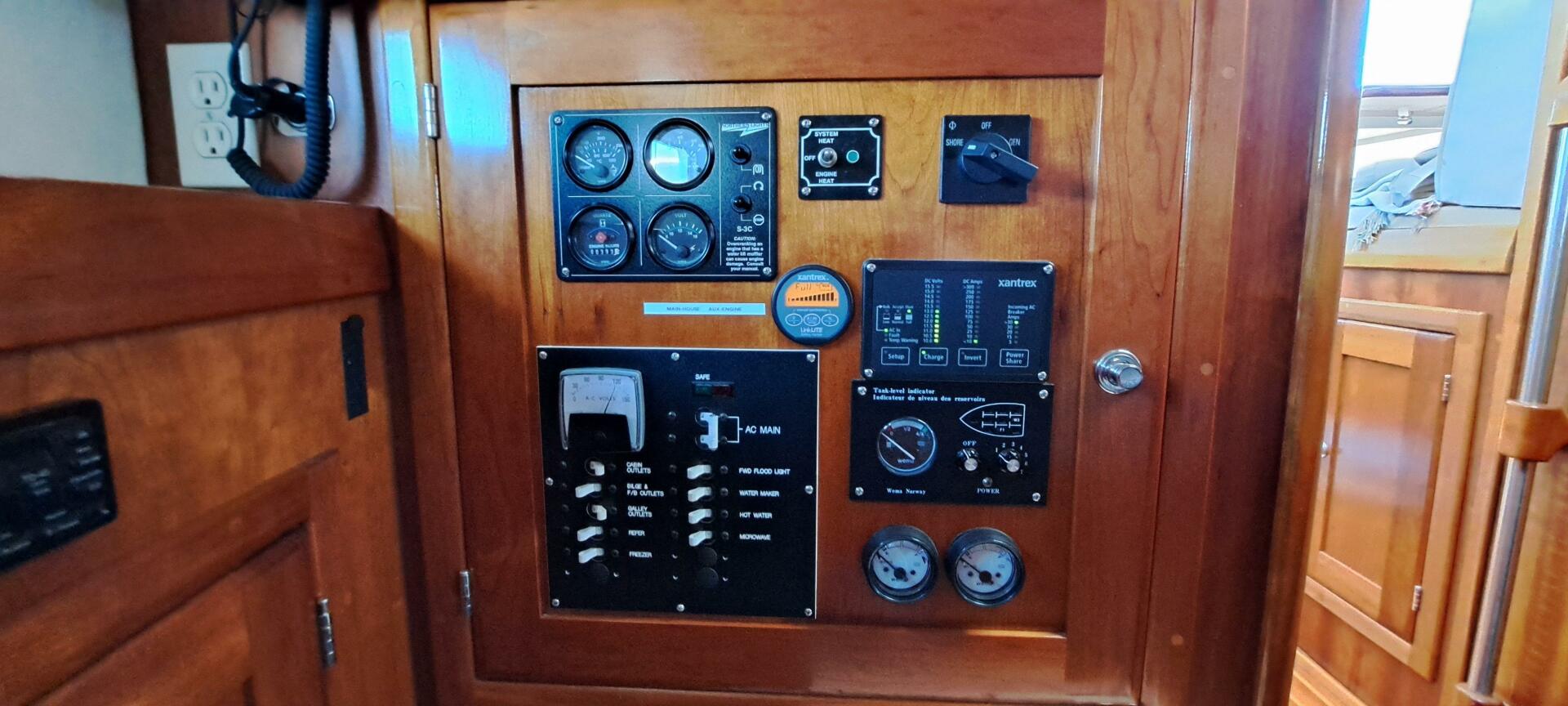 1999 Rozema Boat Works "MARILYN ANNE" - photo 3
