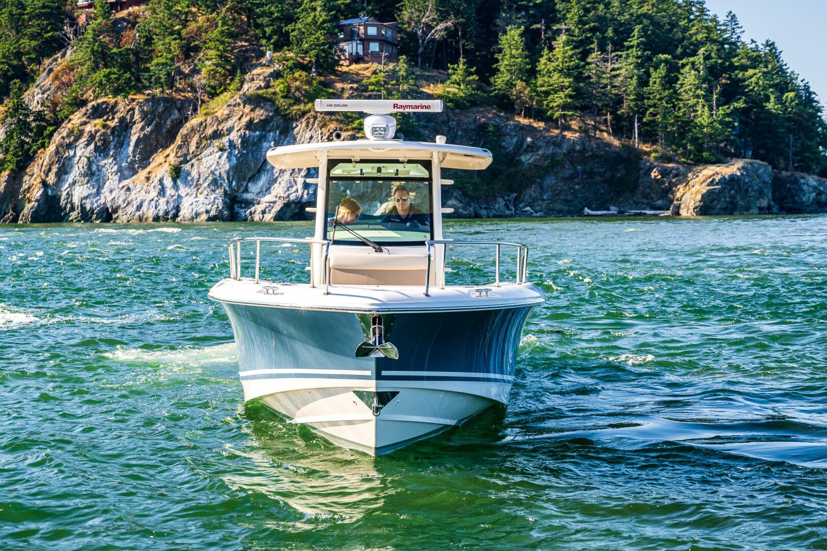 2017 Boston Whaler 330 Outrage - photo 3