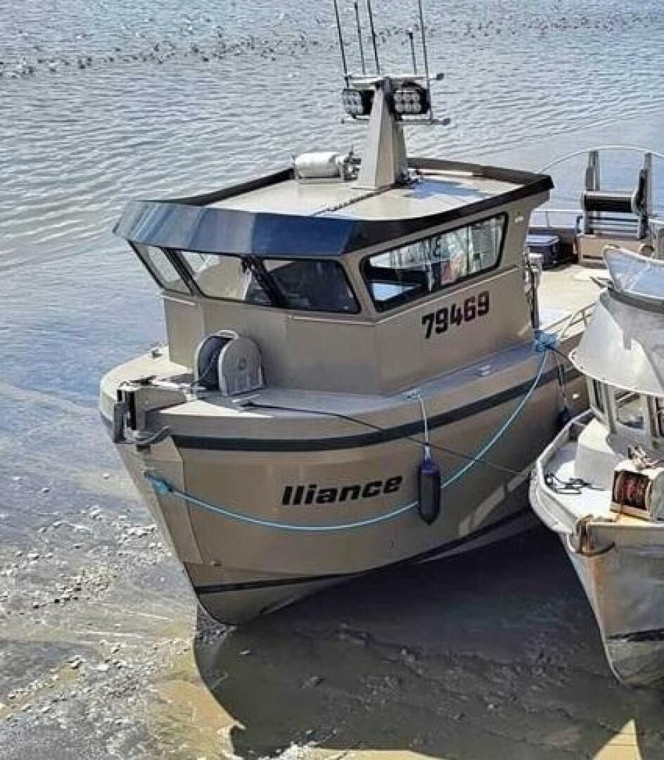 2022 Custom Freestyle Marine 32 "Alliance" - photo 3
