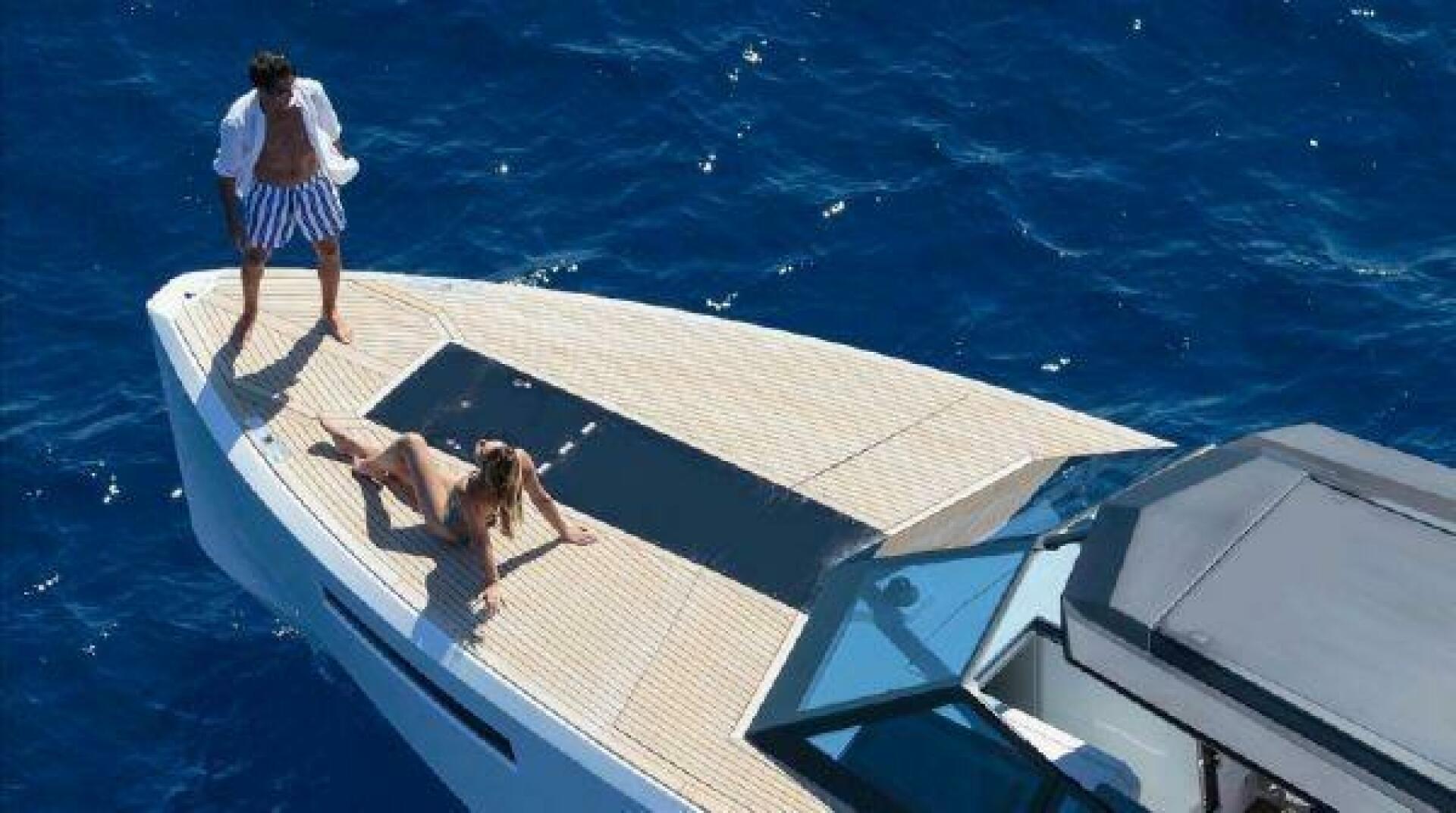 2017 Evo 43 "43 Evo Yachts / 2017" - photo 1