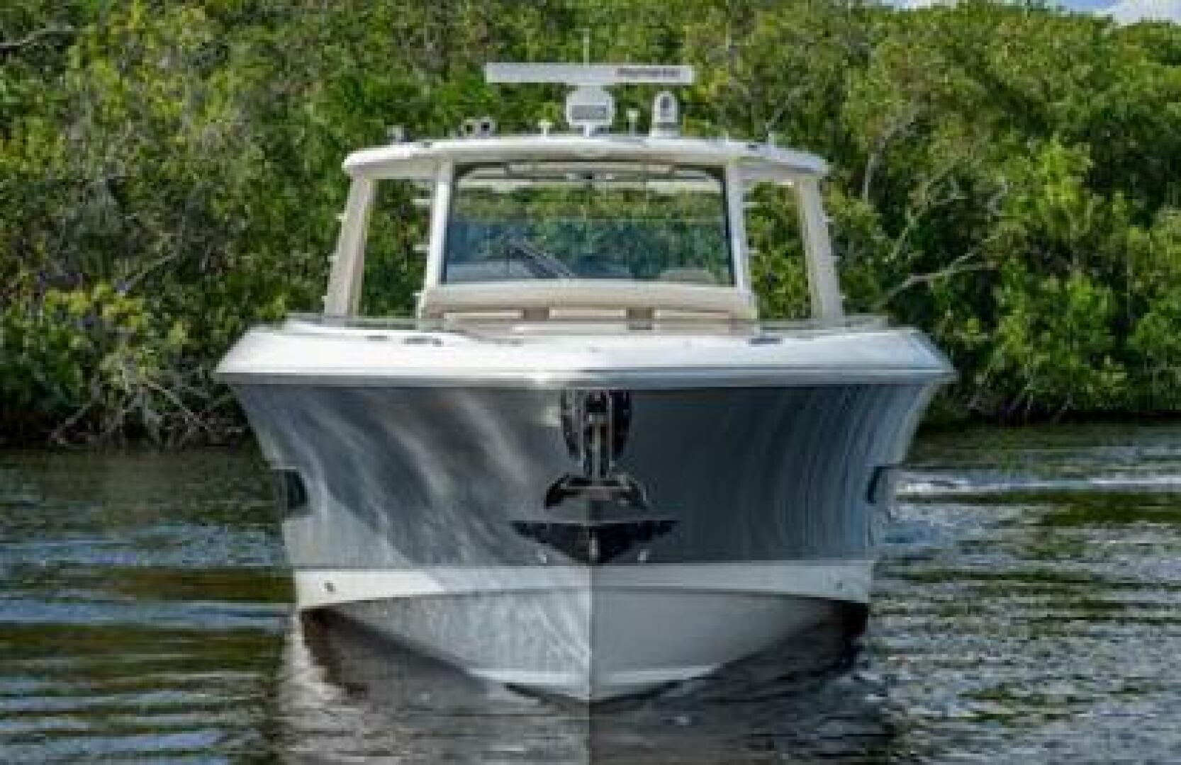 2020 Boston Whaler Outrage "AJ" - photo 2