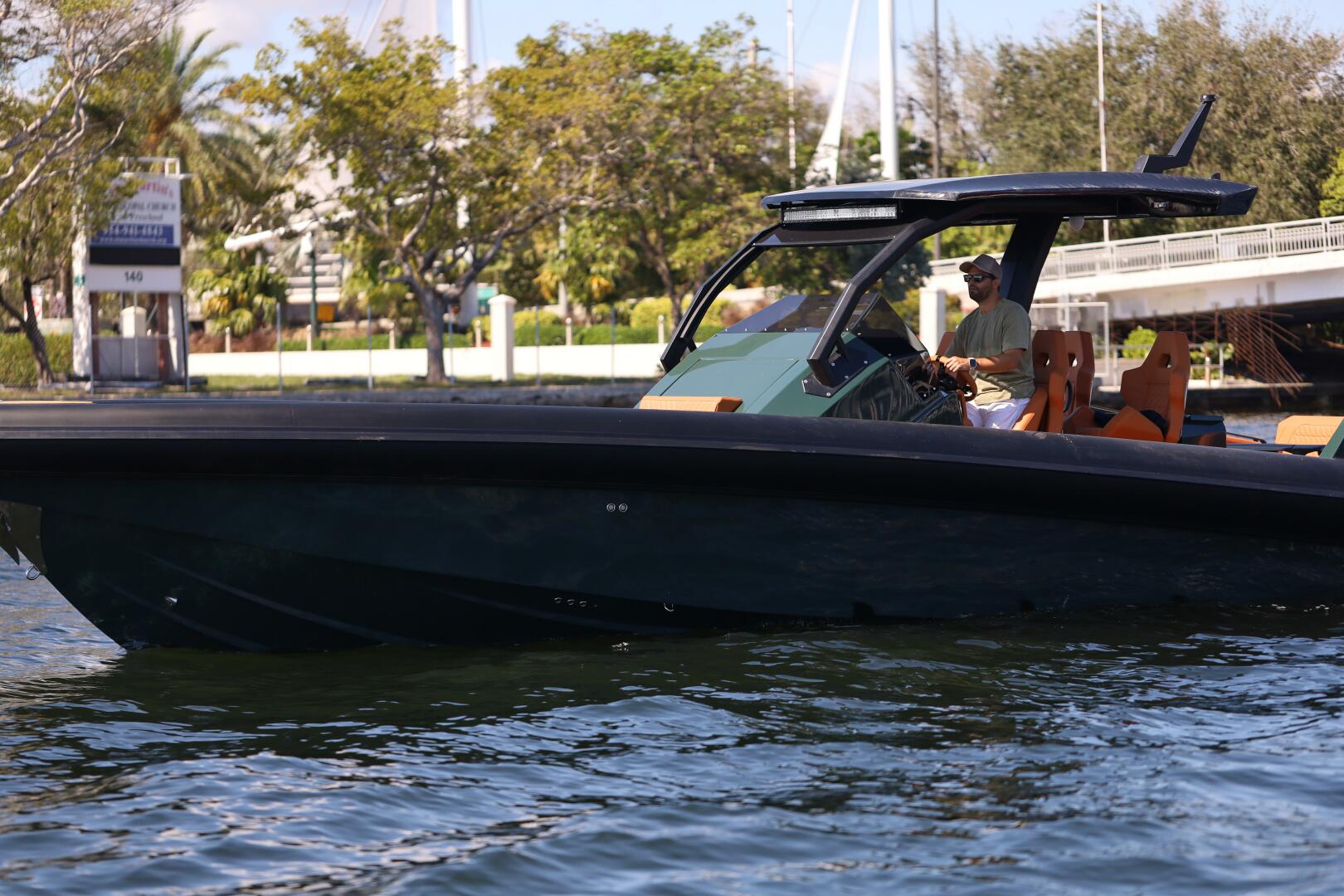 2025 Skipper Green Hull / Camel Upholstery - photo 3