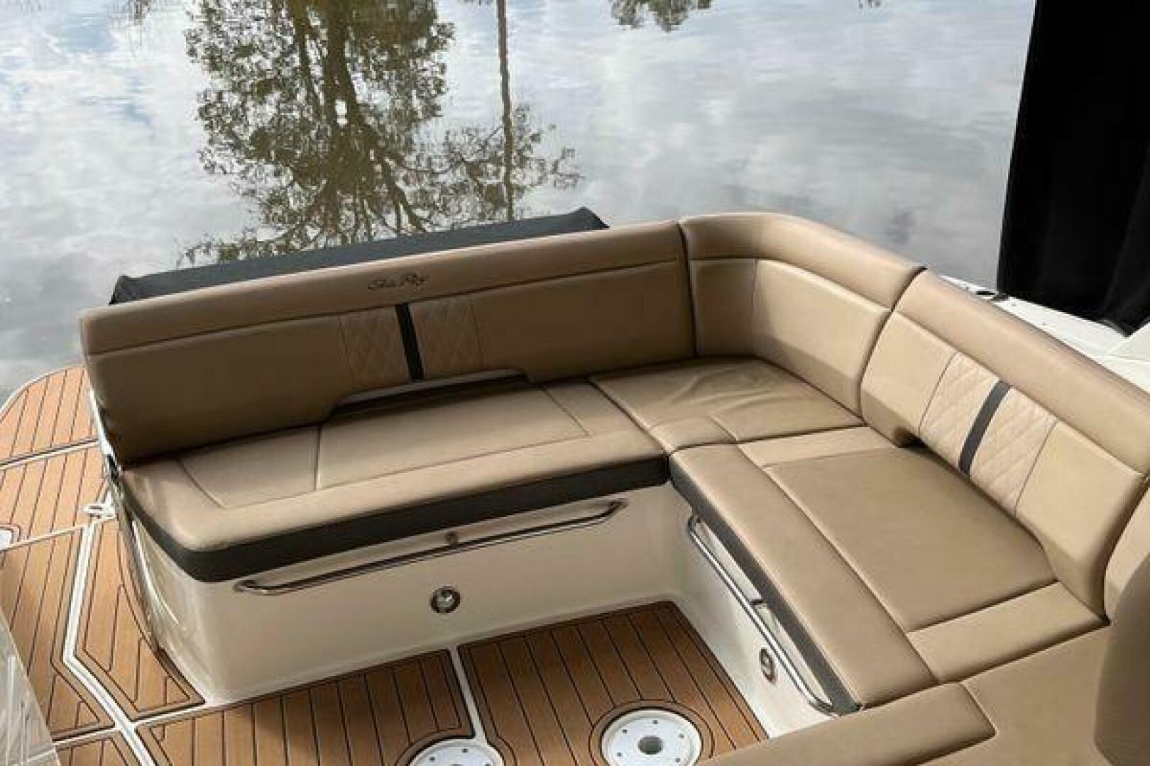 2017 Sea Ray Sundancer 350 - photo 3