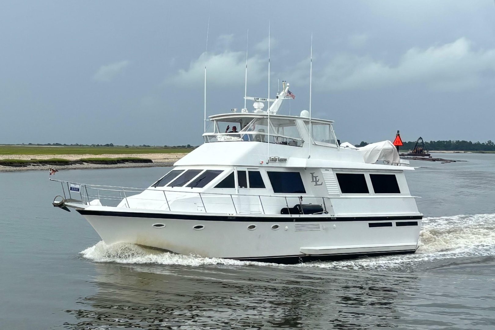 1989 Viking Motor Yacht "Lady Laura" - photo 1