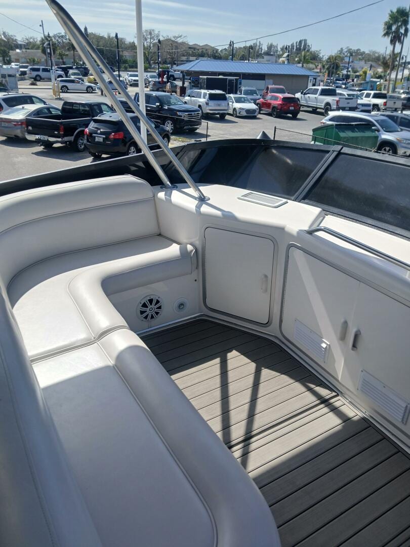 1997 Sea Ray 550 Sedan Bridge - photo 2