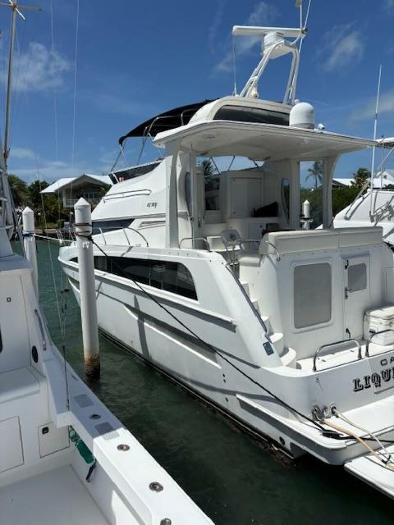 2006 Carver 43 Motor Yacht - photo 3