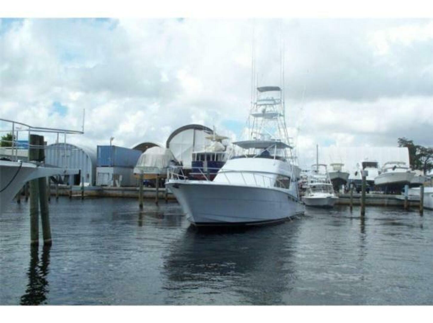 1998 Caterpillar Sportfish "Aguamala" - photo 2