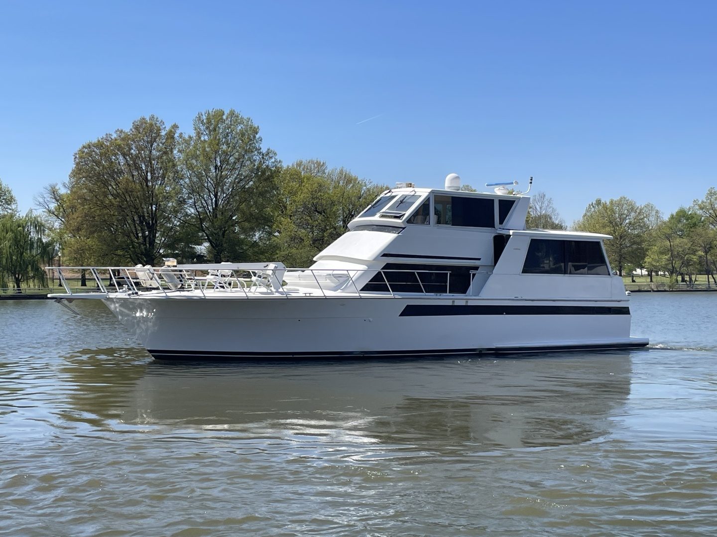 1995 Viking 54 Sports Yacht "INSPIRATION" - photo 2