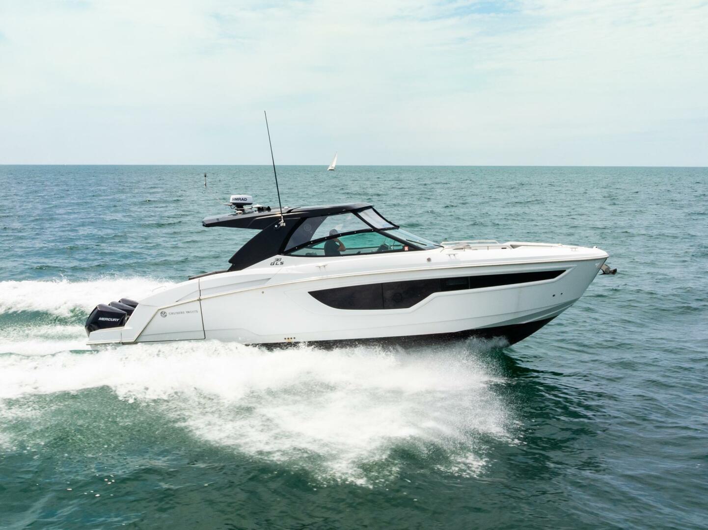 2021 Cruisers Yachts - photo 3