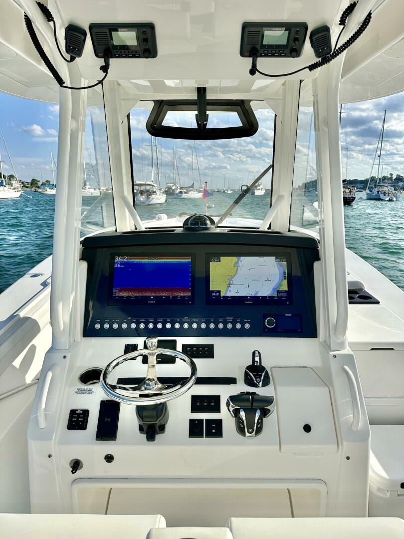 2021 Regulator 34SS - photo 3