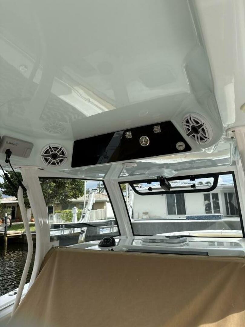 2023 Sportsman 352 Open "Scungilli" - photo 3