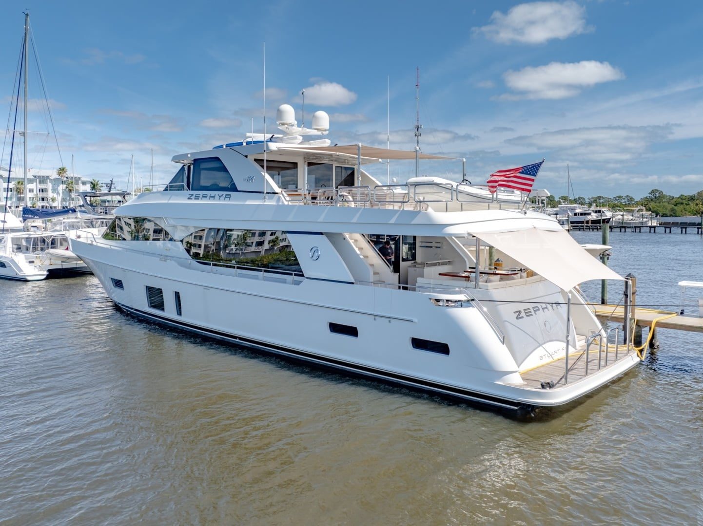 2019 Ocean Alexander 100 Motoryacht "ZEPHYR" - photo 2