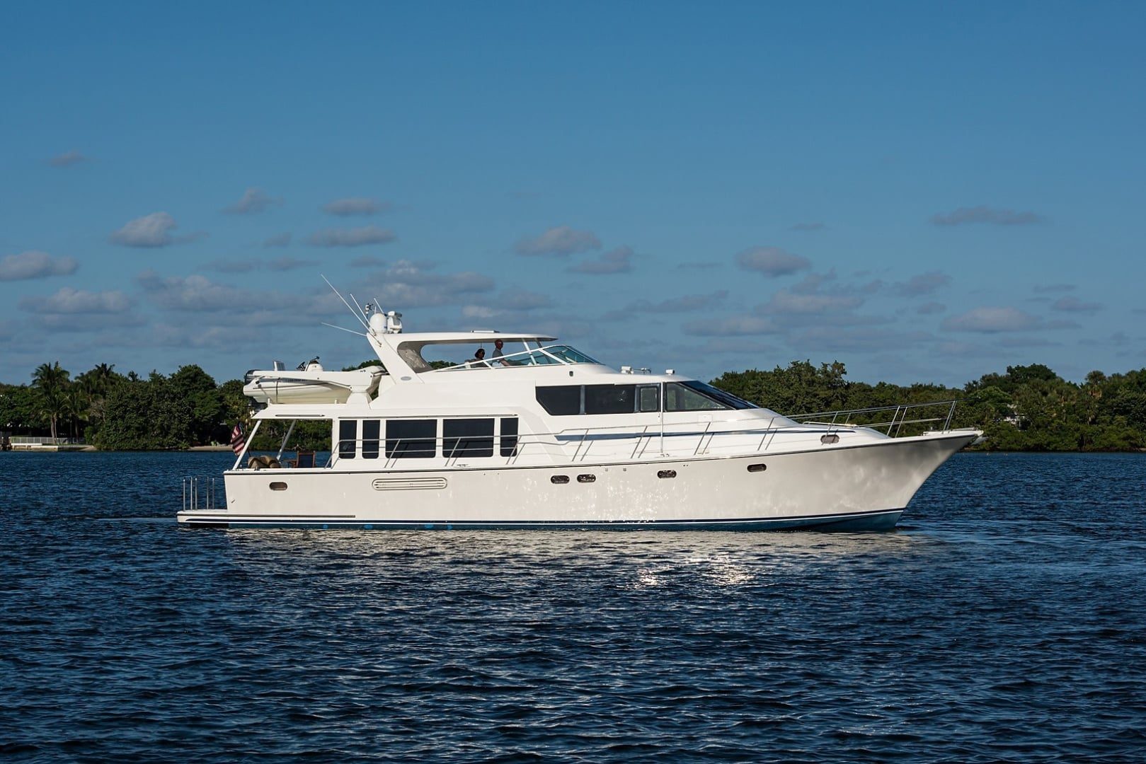 2004 Pacific Mariner Pilothouse "INDULGENCE" - photo 1