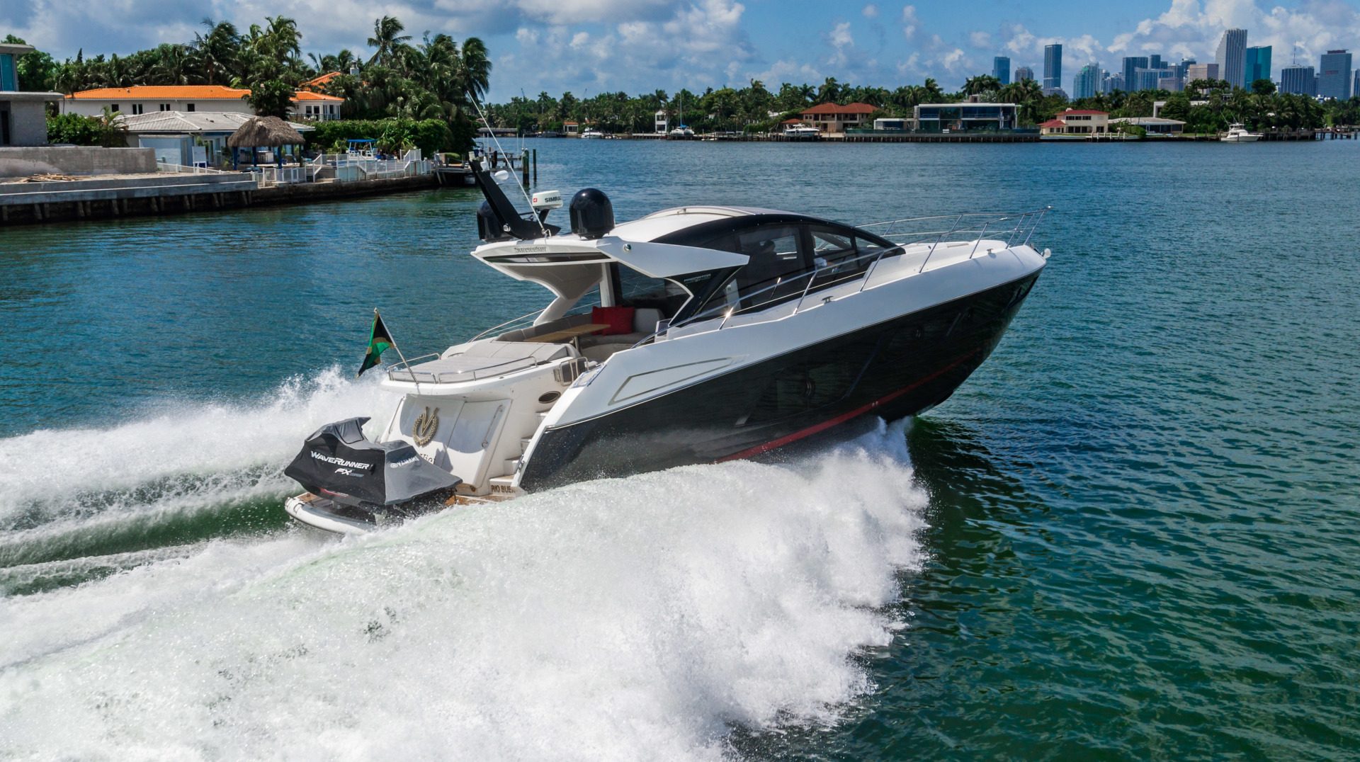 2019 Sunseeker Predator - photo 3