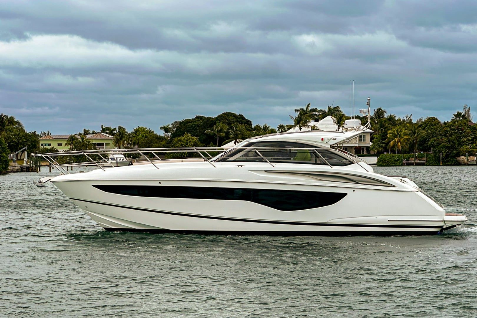 2025 Princess V40 "GRAYSKY V" - photo 1