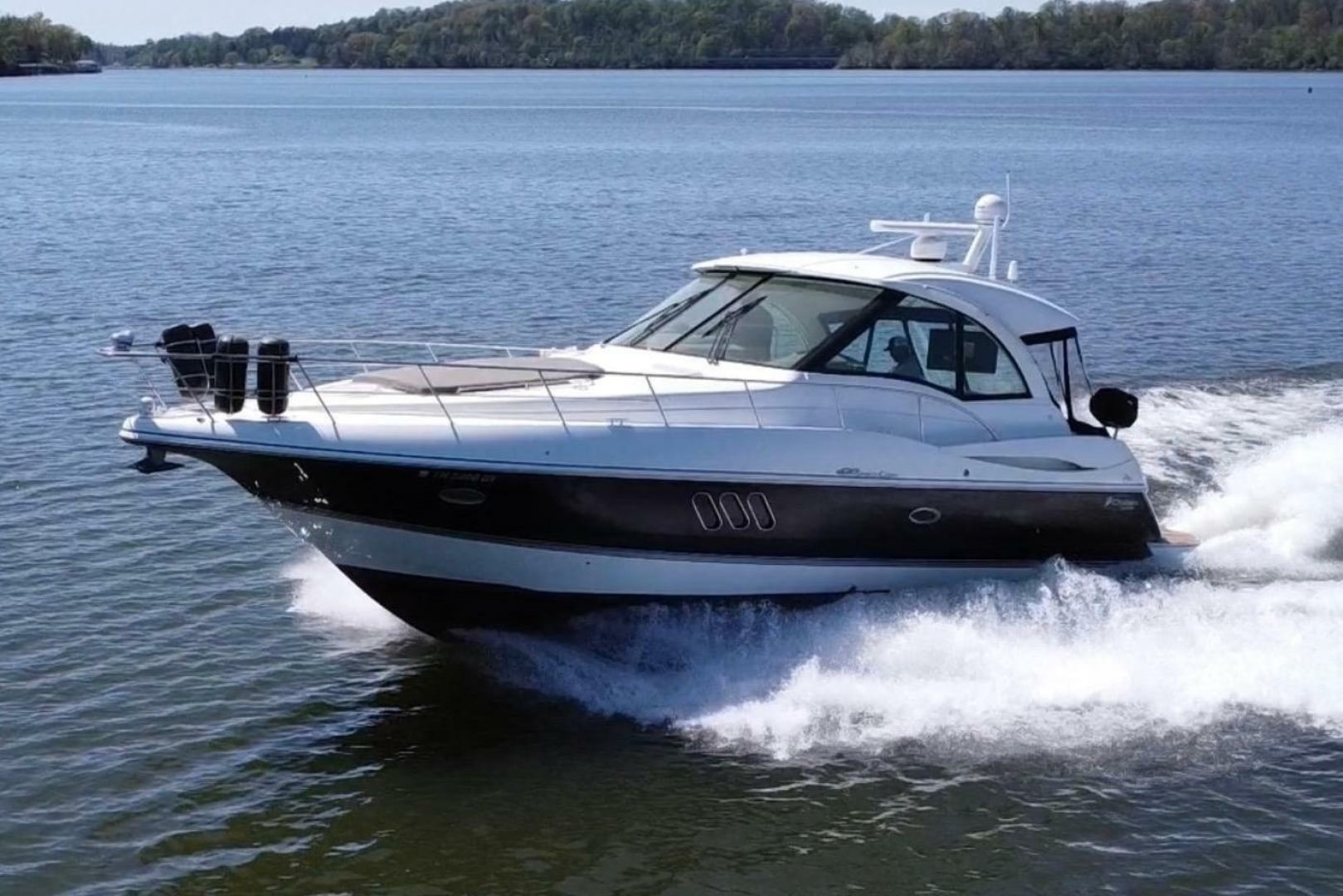 2009 Cruisers Yachts 420 Sports Coupe "Optimus Prime" - photo 3
