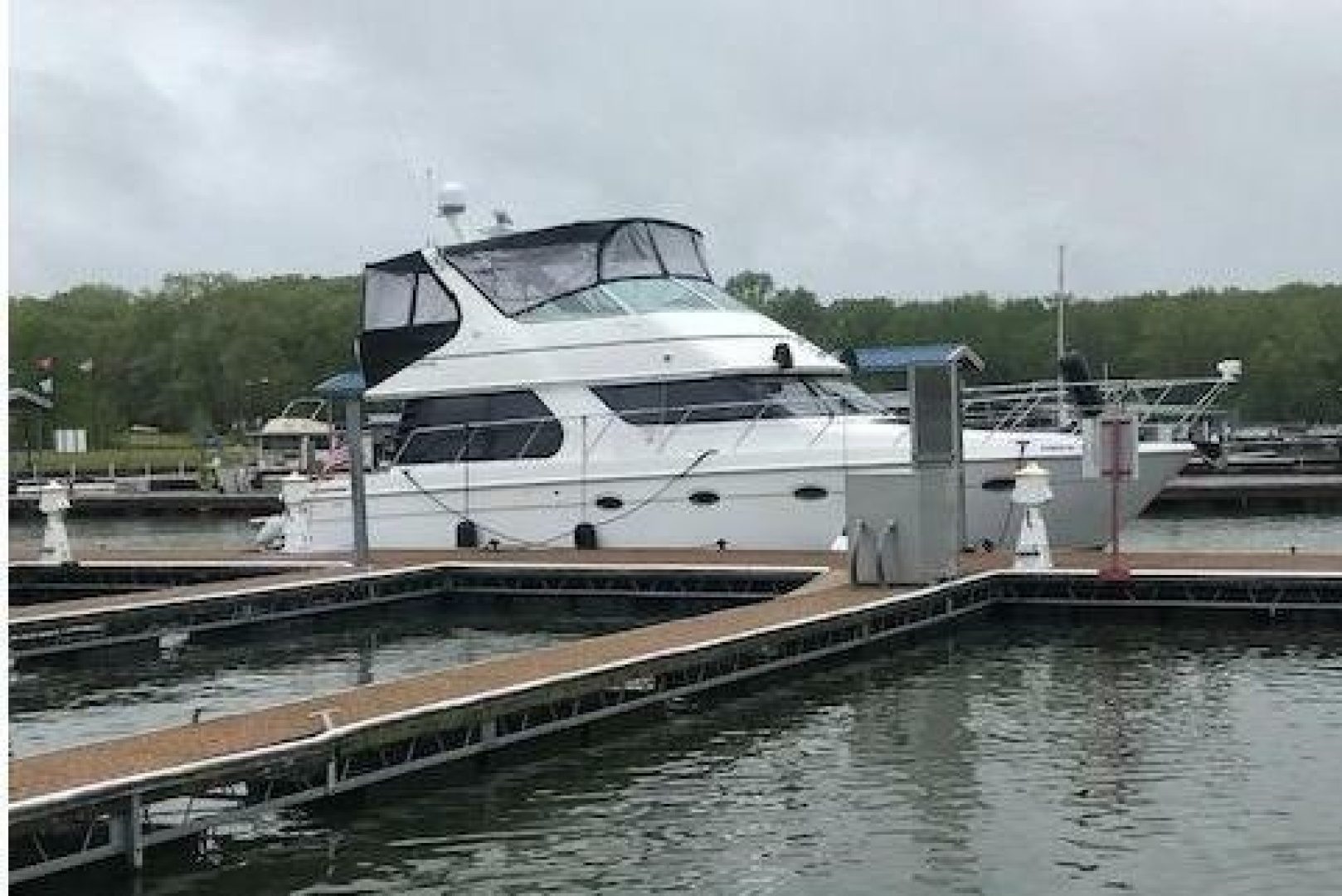 1999 Carver 450 Voyager Pilothouse "CHILLIN THE MOST" - photo 2
