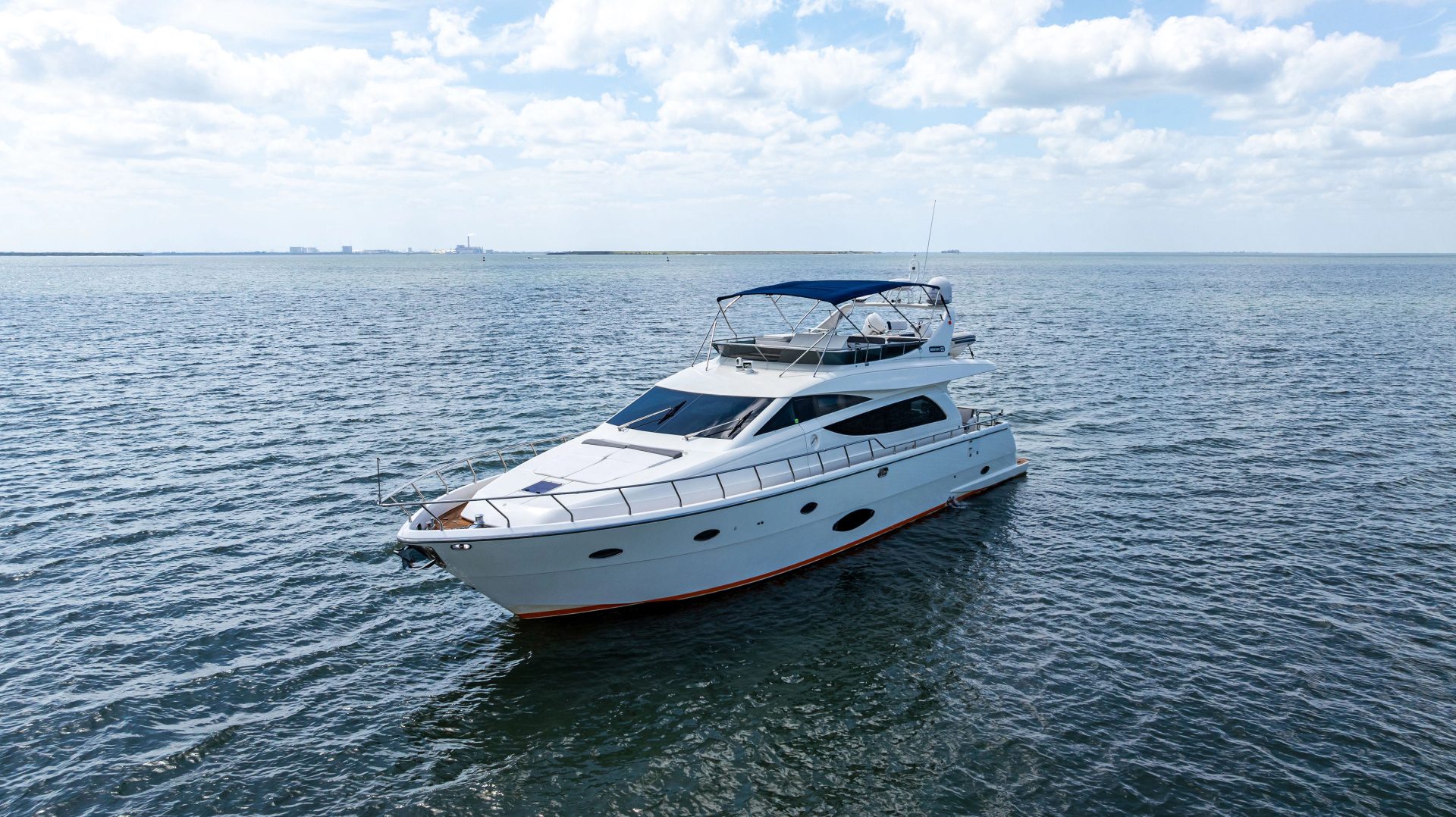 2009 Uniesse 65 Motor Yacht "SOLARIS" - photo 3