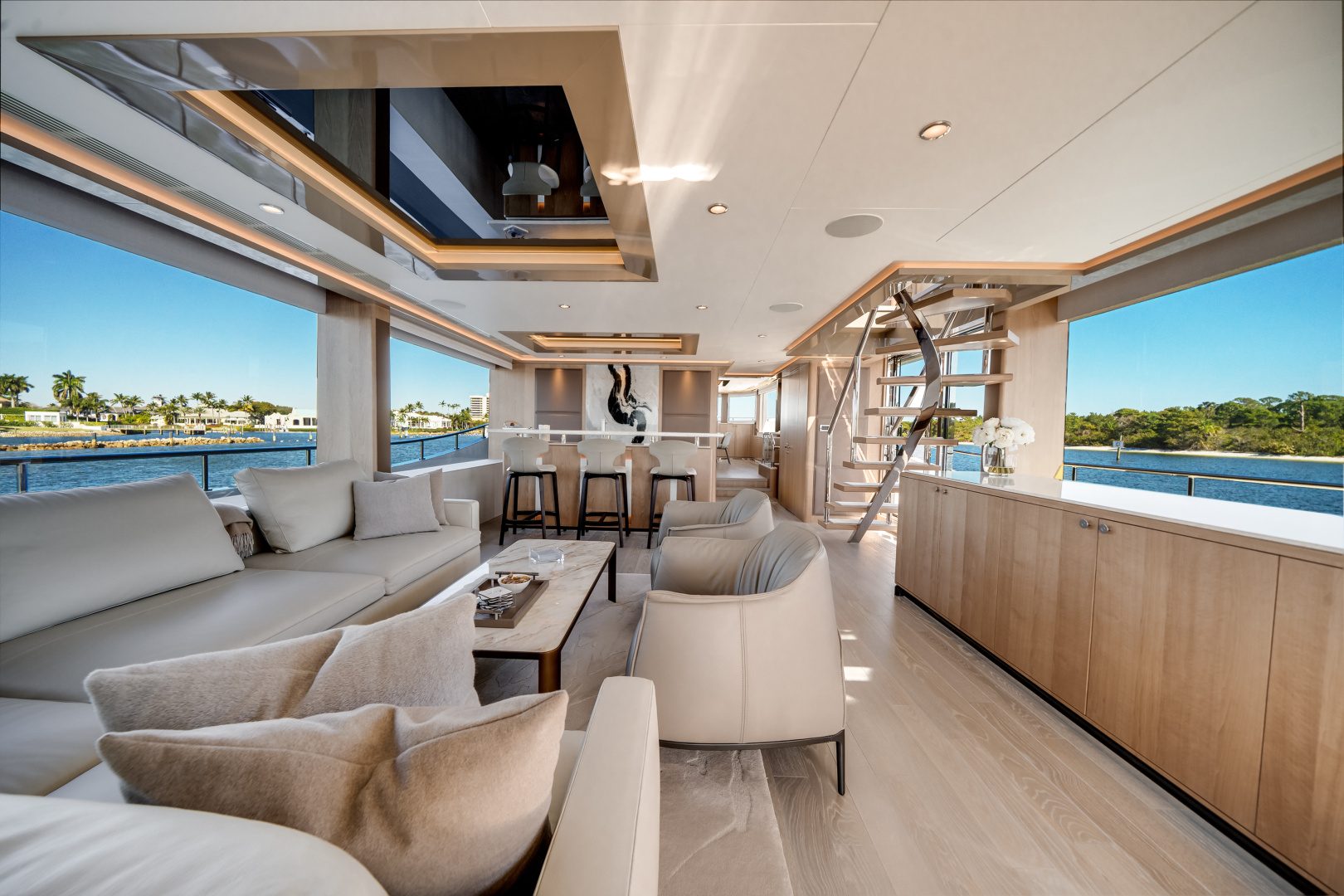 2025 Ocean Alexander 28L - photo 3