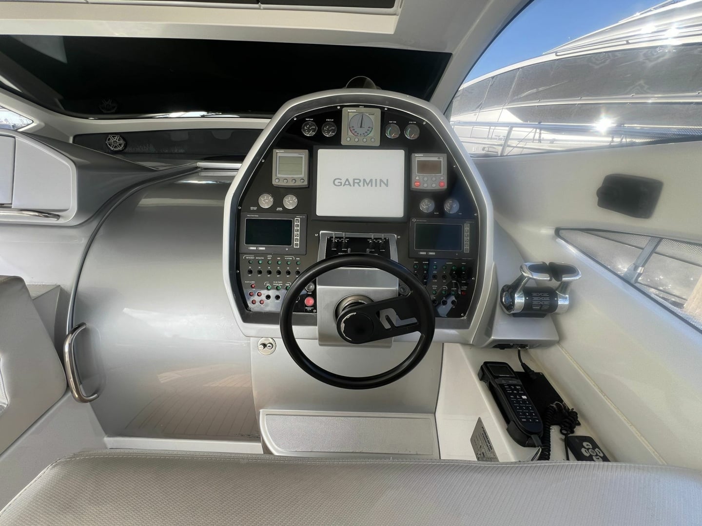 2006 Pershing - photo 3