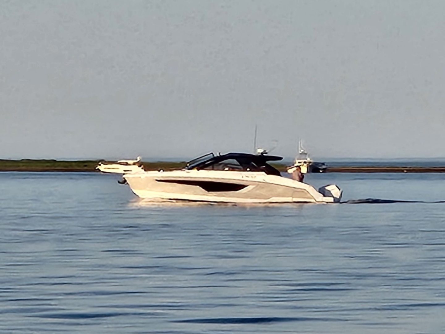 2024 Cruisers Yachts 42 GLS OB - photo 2