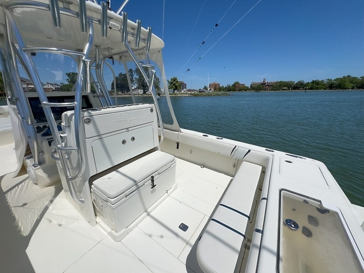 2014 SeaVee 340B "Liquid Therapy" - photo 2