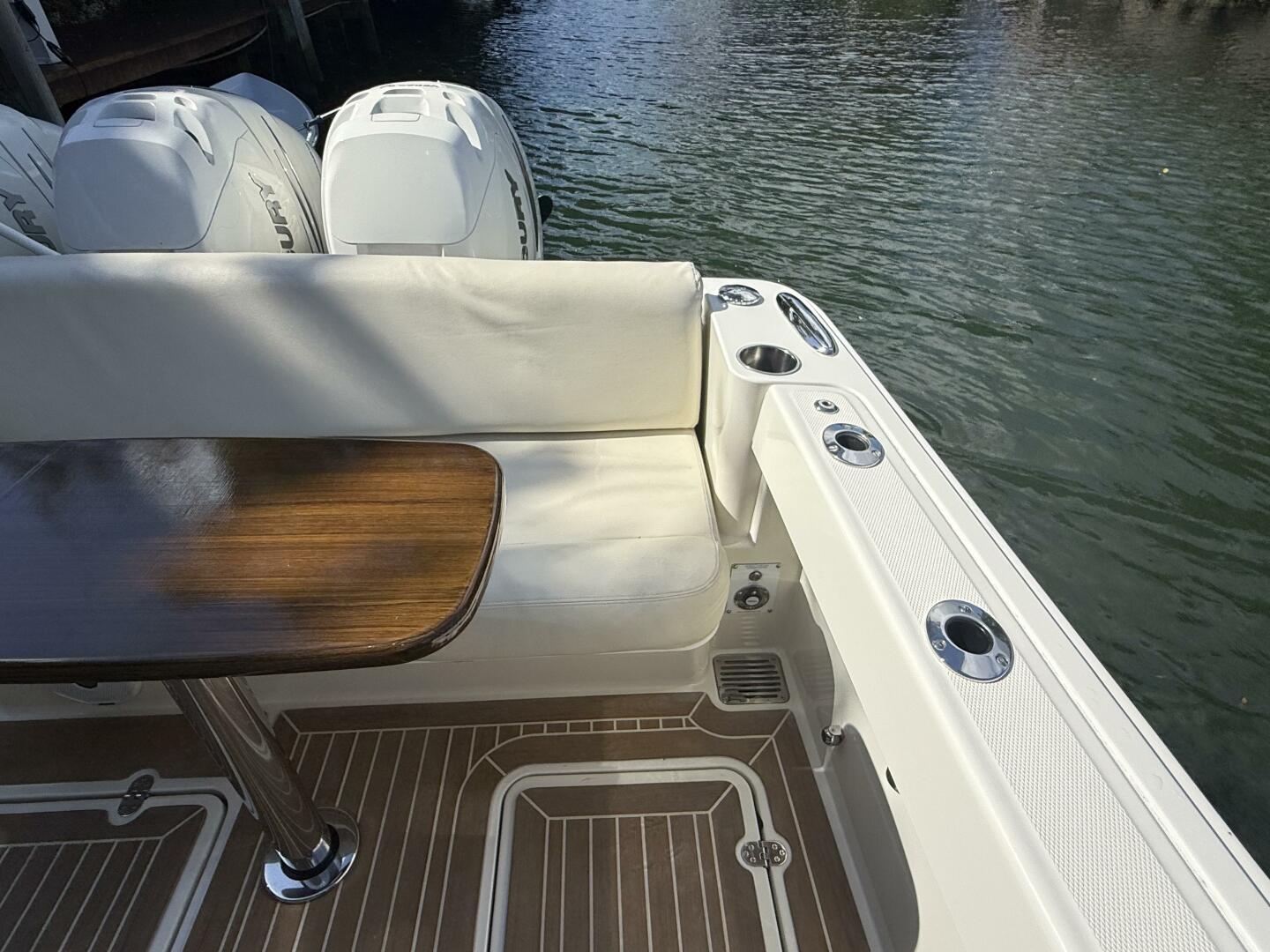 2021 Hinckley 40X - photo 3