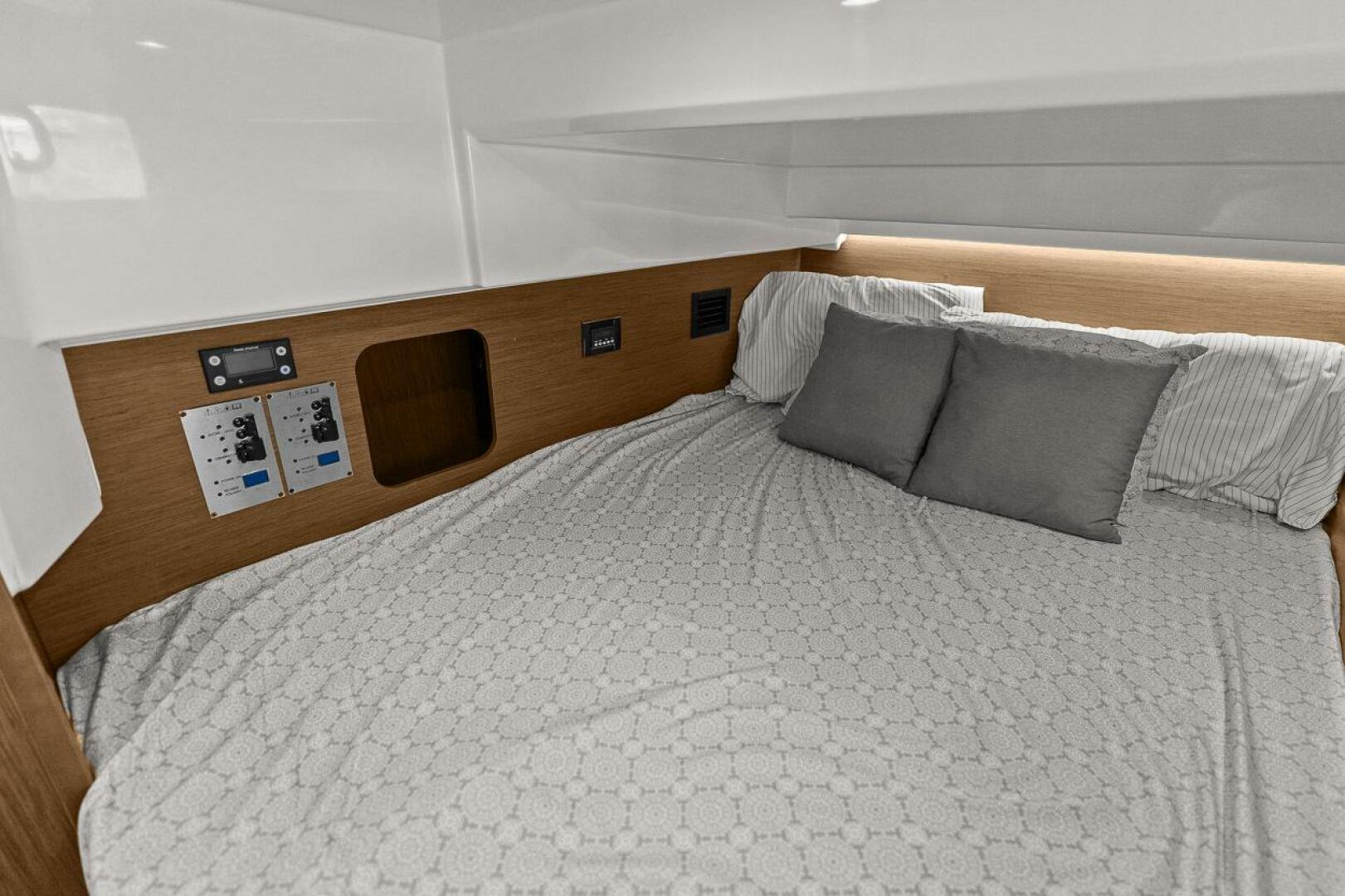 2020 Jeanneau NC 1095 Fly "Trinity" - photo 2