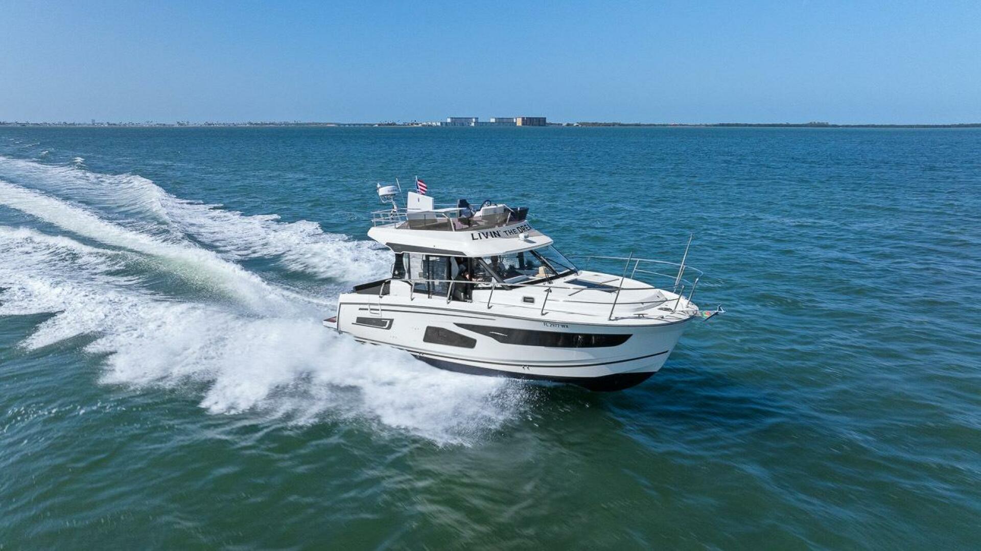 2020 Jeanneau NC 1095 Fly "Trinity" - photo 1