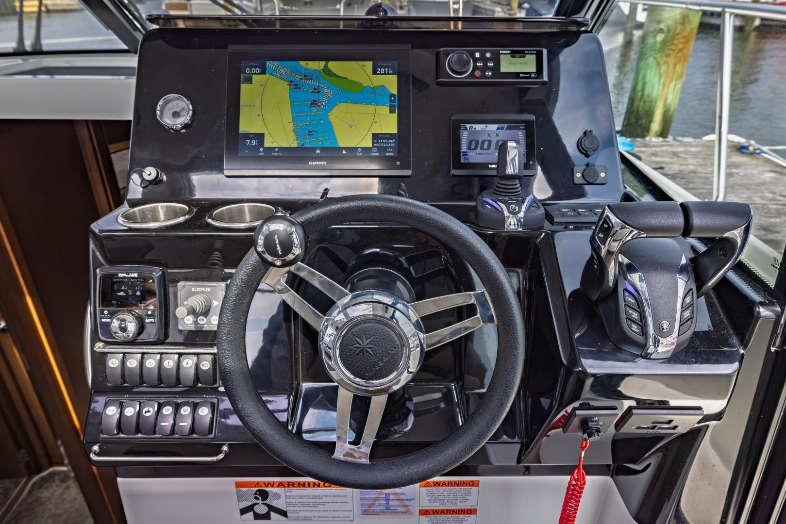 2023 Jeanneau NC 1095 Weekender "Timeout" - photo 2