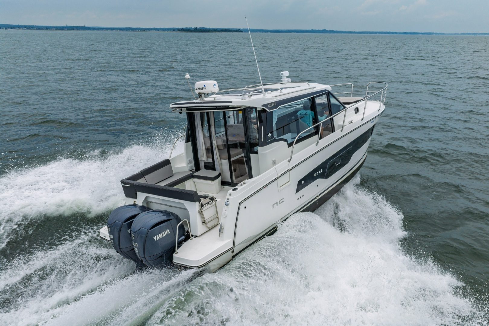 2023 Jeanneau NC 1095 Weekender "Timeout" - photo 3
