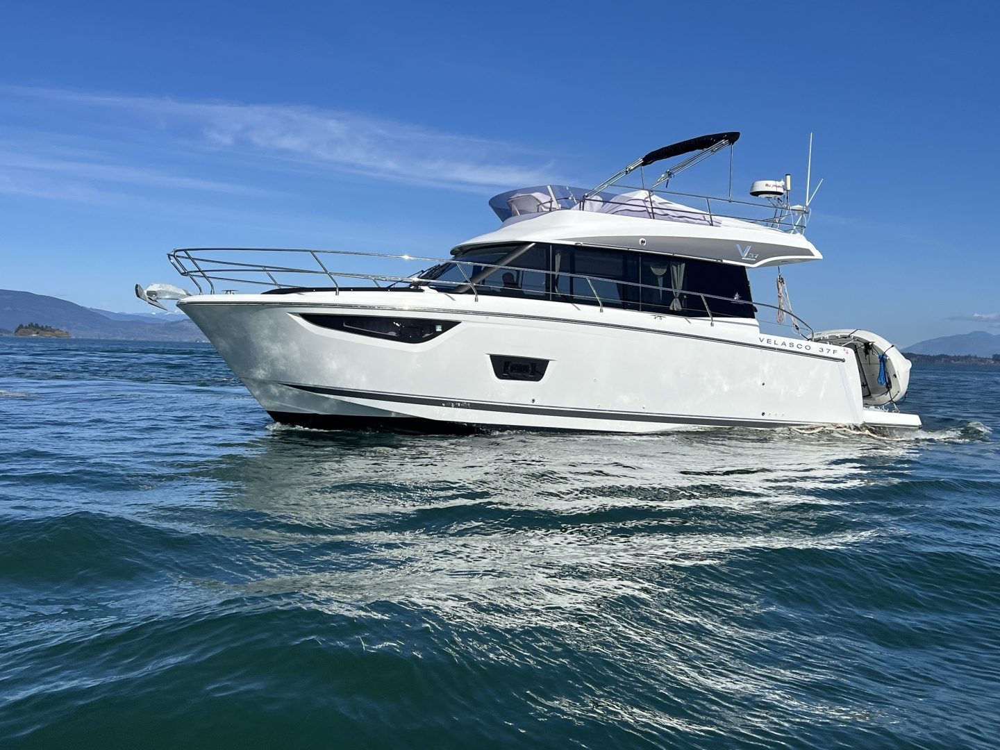 2019 Jeanneau Velasco "Sweet & Salty" - photo 2