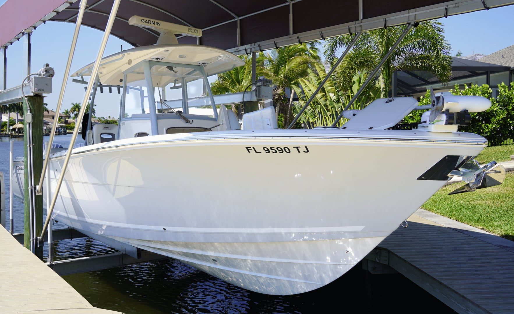 2023 Cobia 320CC - photo 1