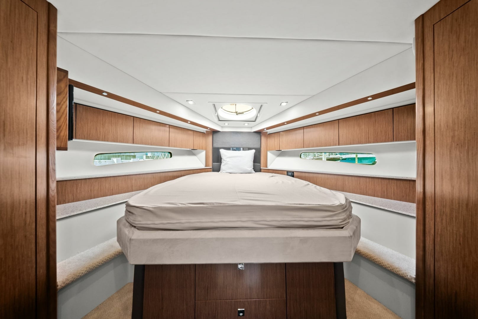 2014 Cruisers Yachts 48 Cantius "Freedom" - photo 3