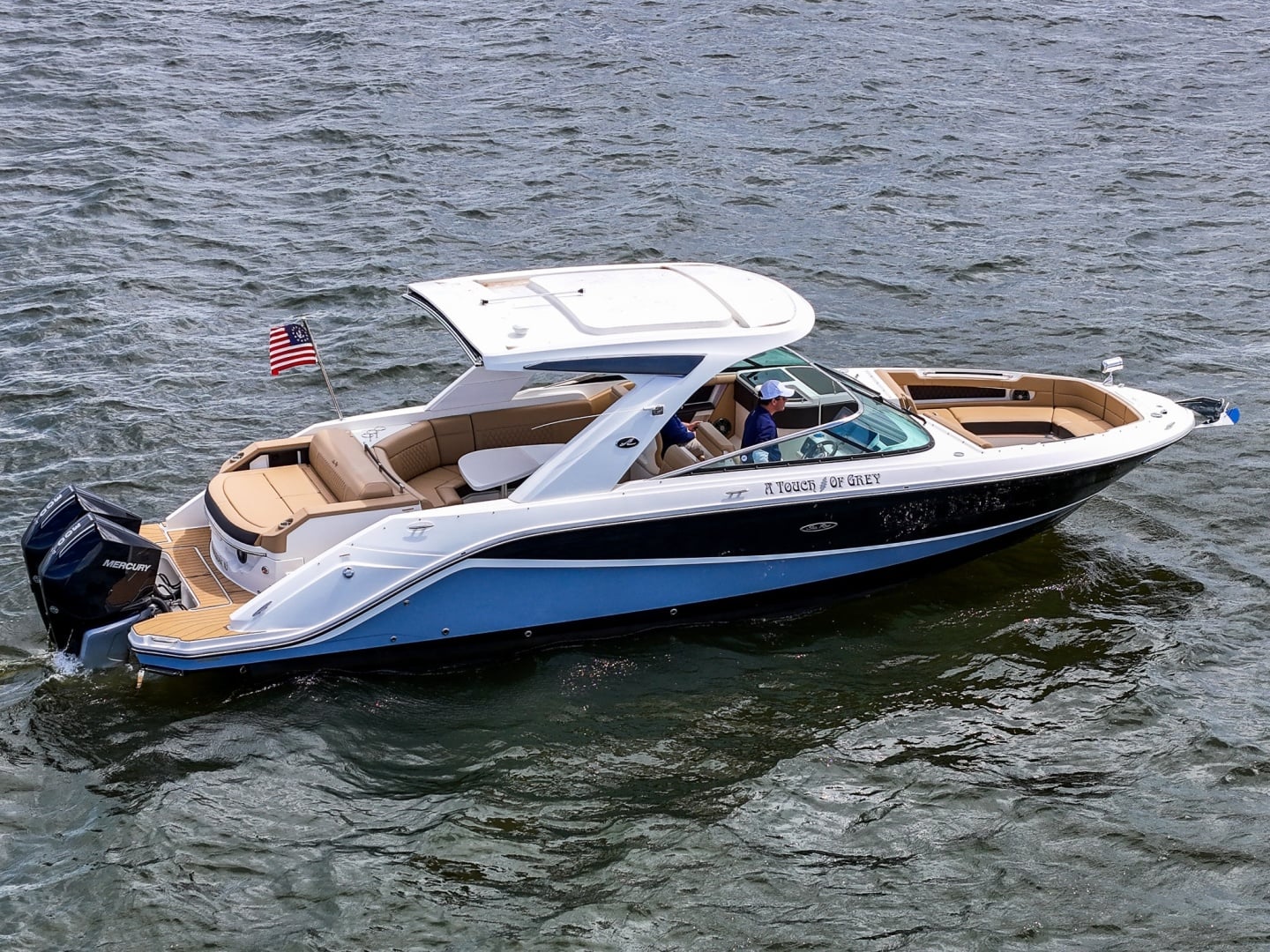 2023 Sea Ray SLX 310 OB - photo 3
