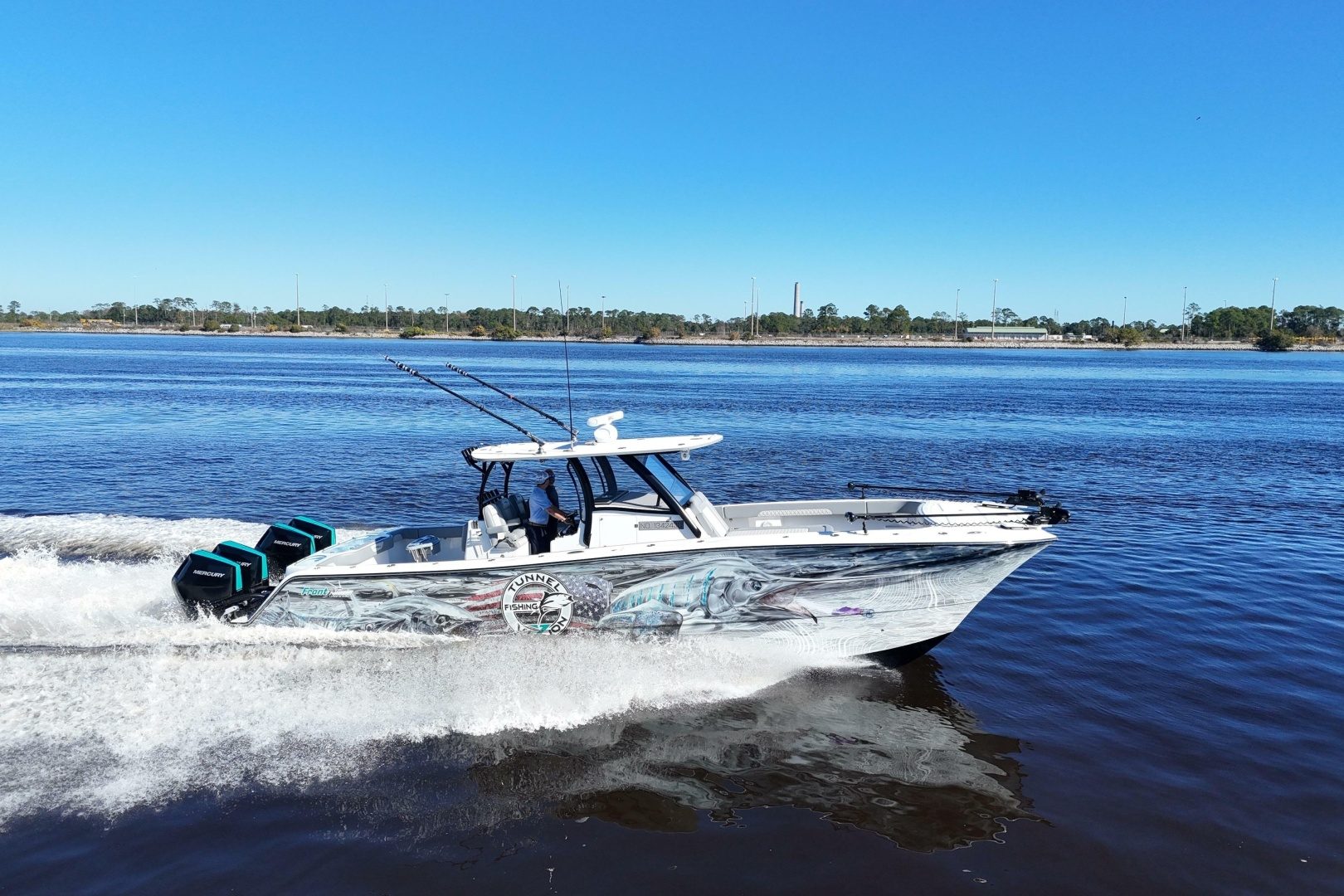 2024 Front Runner 37 Catamaran "Tunnel Vizion" - photo 2