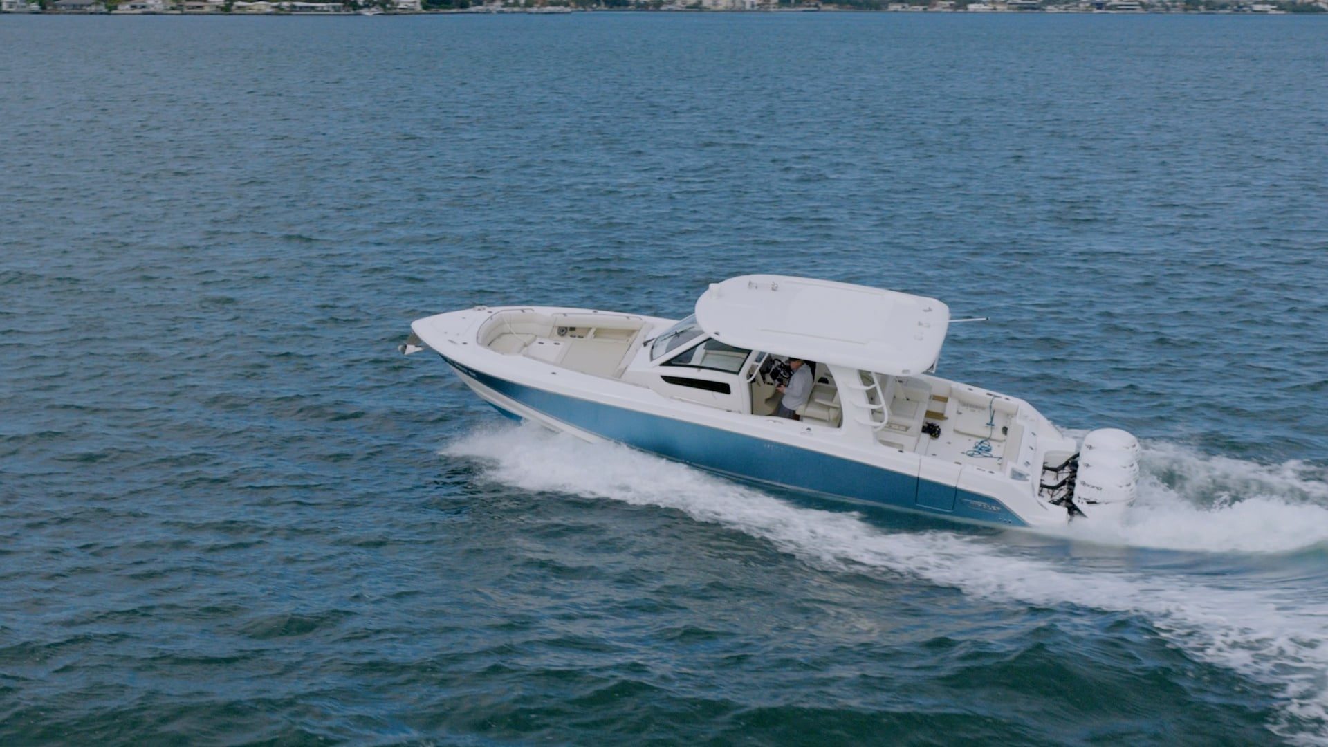 2019 Boston Whaler 350 Realm - photo 1