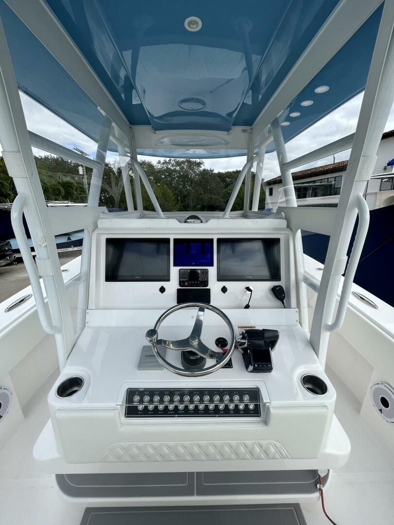 2023 Invincible Open Fisherman "Invincible One" - photo 3