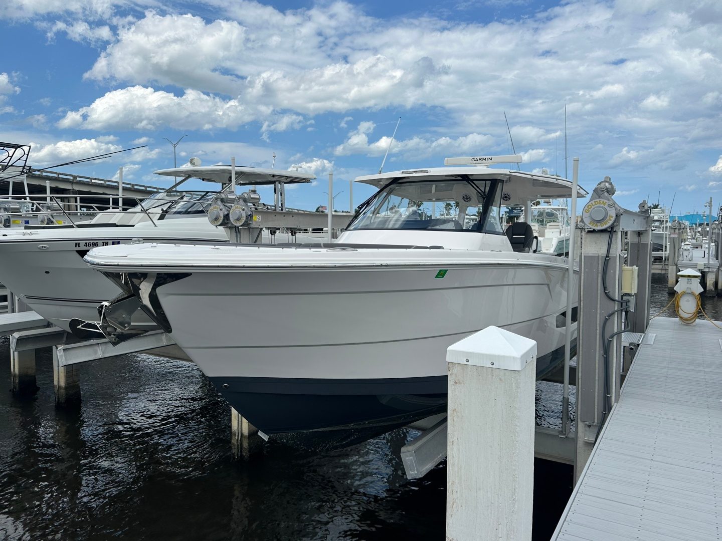 2025 Regal 38 SAV - photo 3