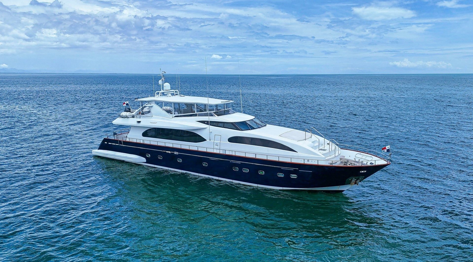 2005 Falcon Falcon 102 Flybridge "NORTHSTAR I" - photo 1