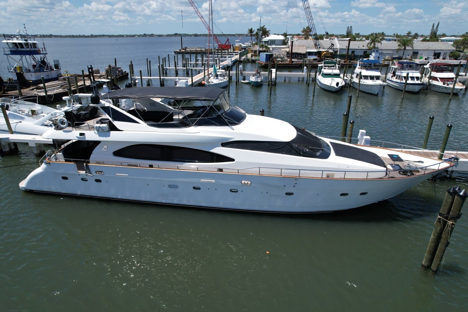1999 Azimut - photo 1