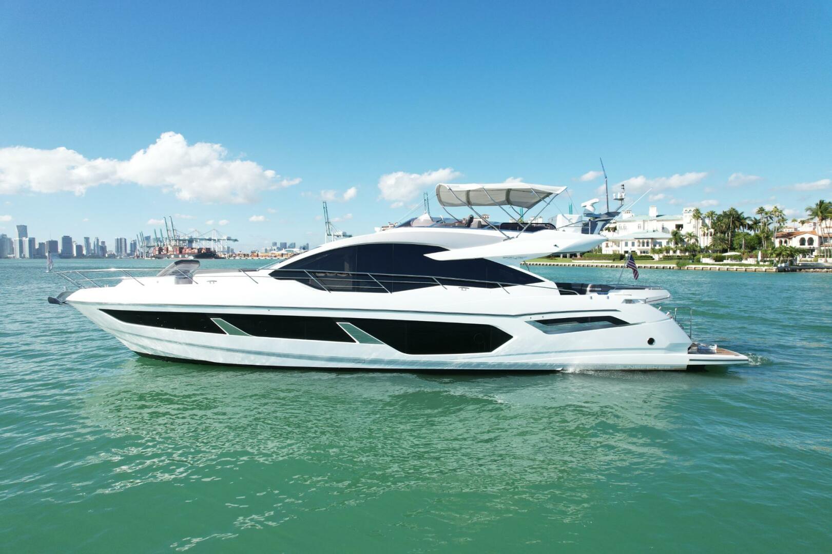 2023 Sunseeker Sport Yacht - photo 2
