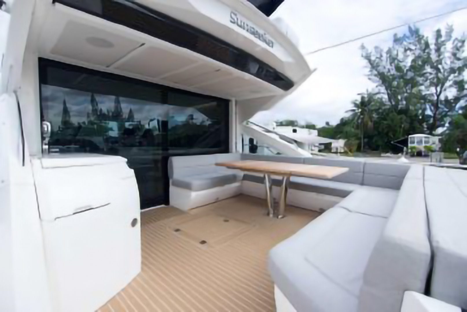2018 Sunseeker Predator - photo 3