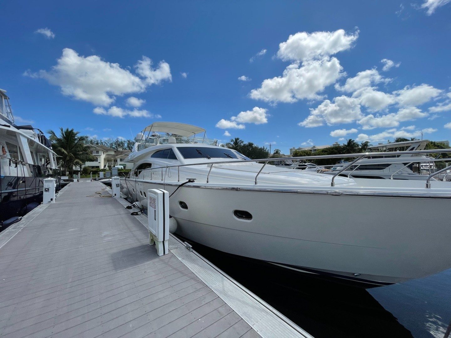 2001 Ferretti Yachts 680 - photo 3