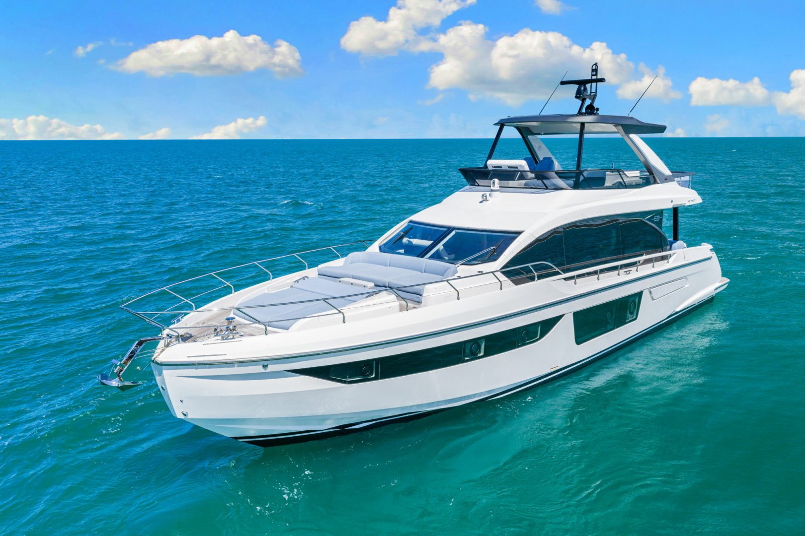 2025 Azimut 68 FLY - photo 3
