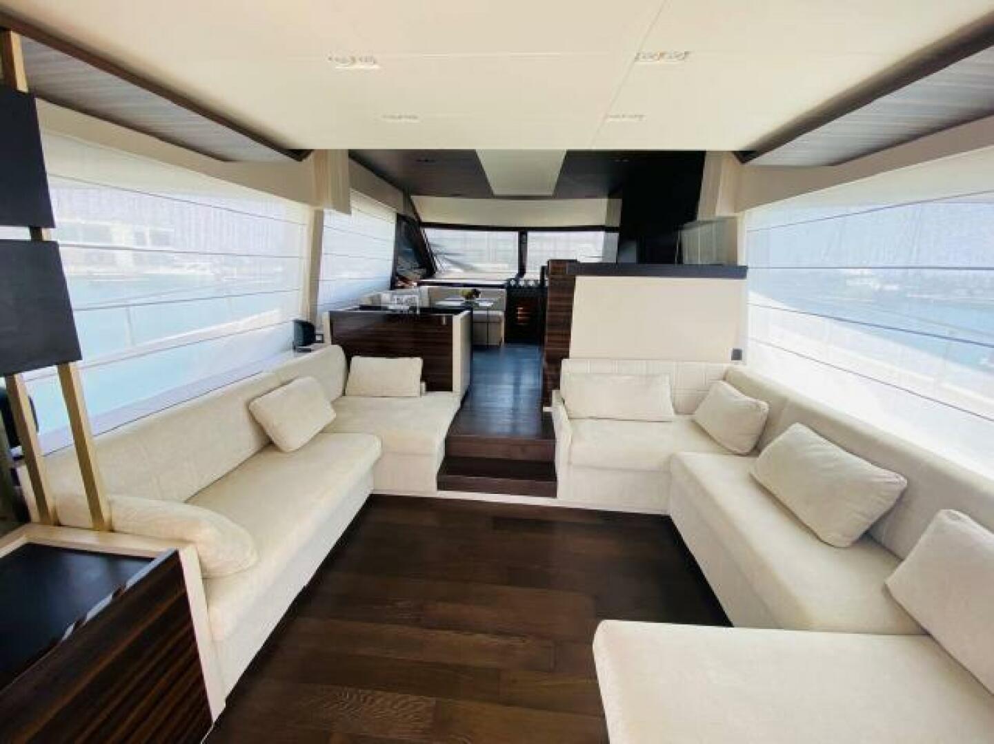 2020 Ferretti Yachts 670 - photo 2
