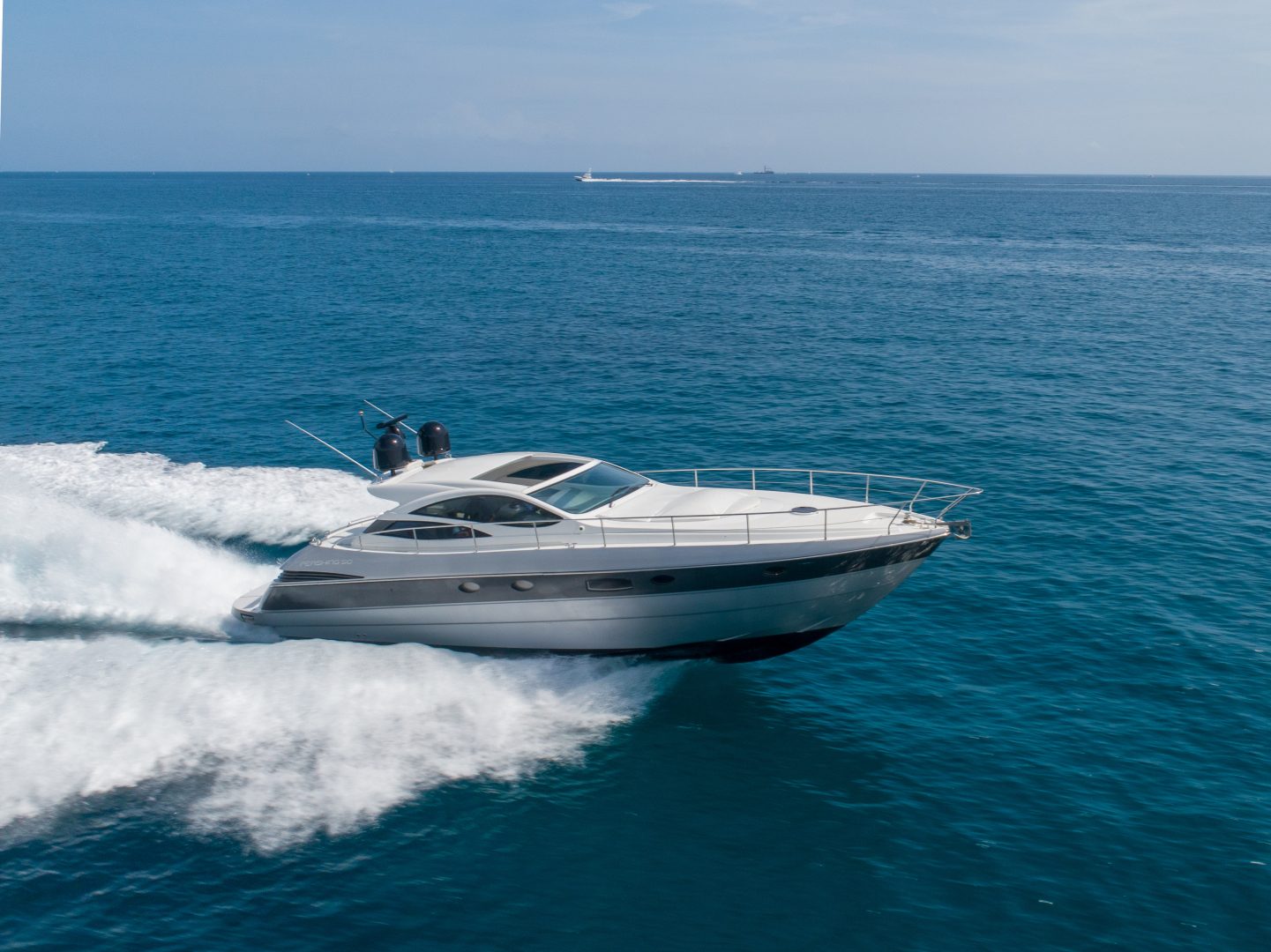 2004 Pershing Express - photo 1