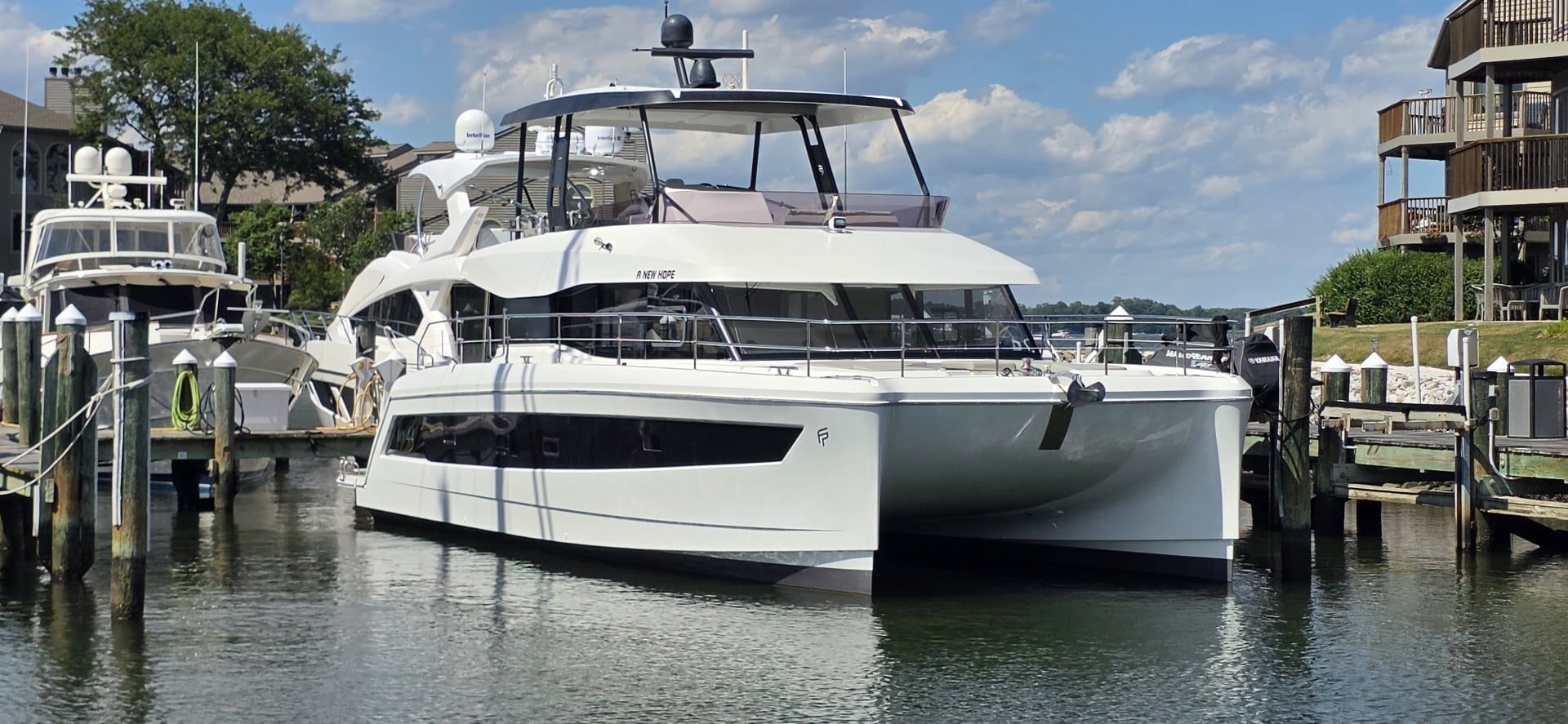 2018 Fountaine Pajot Motor Yacht 44 "A New Hope" - photo 1